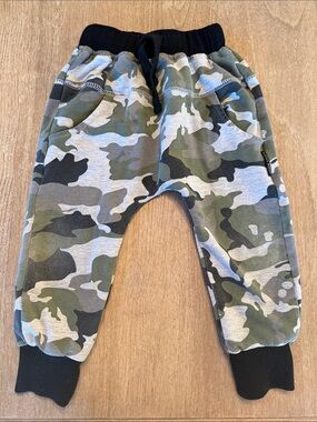 Little Bipsy Green Camo Jogger Pants